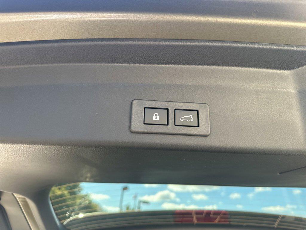 new 2025 Subaru Ascent car, priced at $49,927