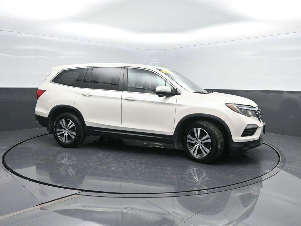 used 2016 Honda Pilot car