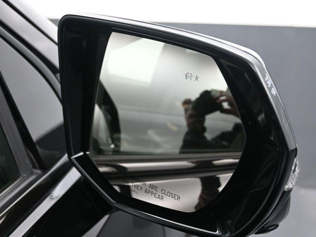 used 2021 GMC Yukon car, priced at $44,938