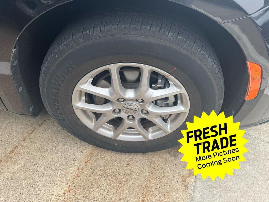 used 2024 Chrysler Pacifica car, priced at $27,655