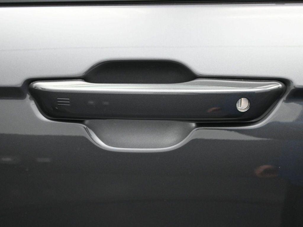 new 2025 Jeep Grand Cherokee car, priced at $52,976