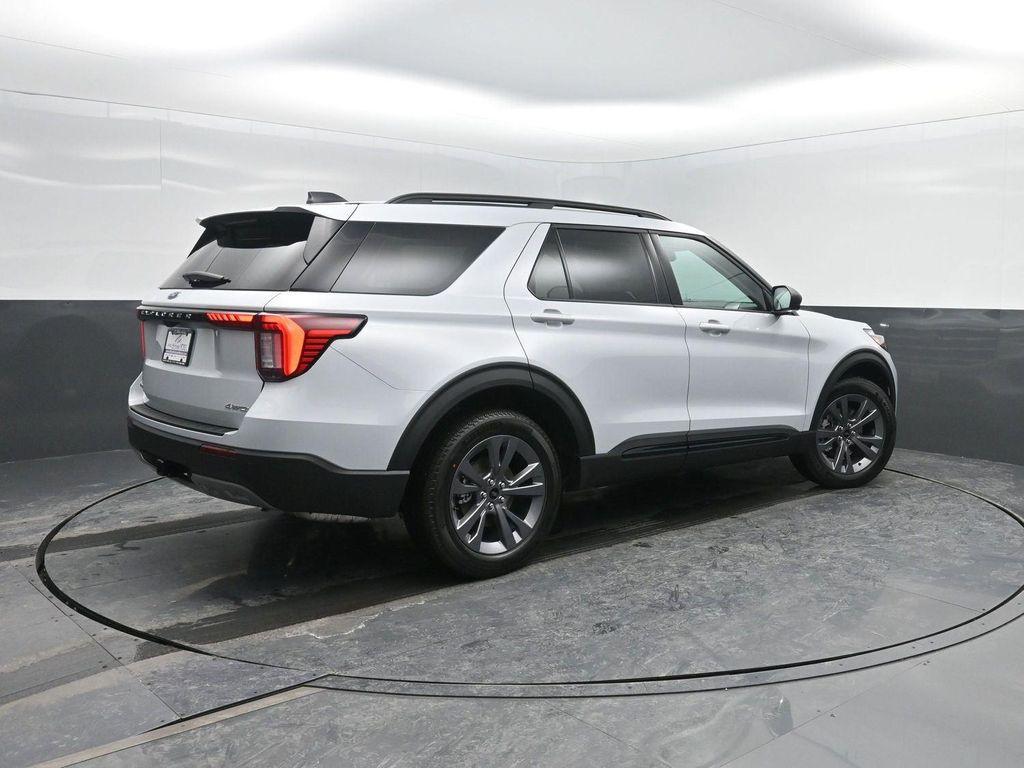 new 2026 Ford Explorer car, priced at $48,595