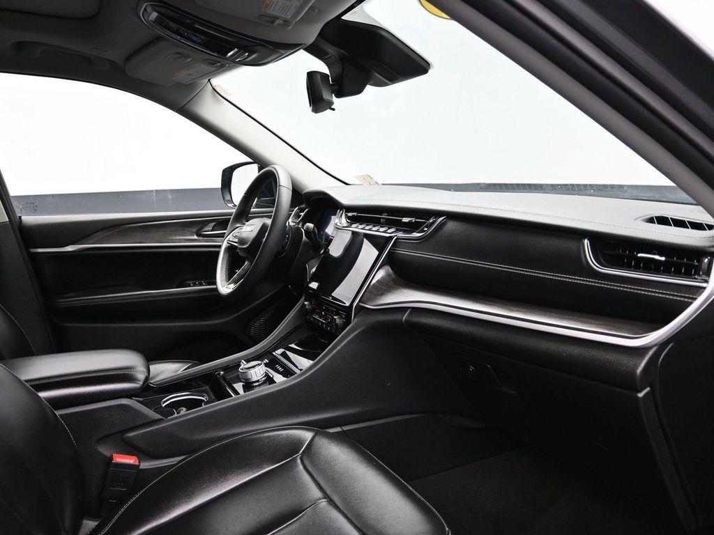 used 2023 Jeep Grand Cherokee car, priced at $27,940