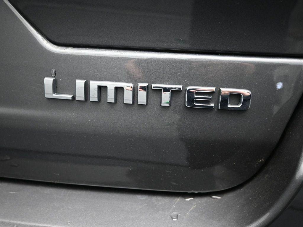 used 2023 Jeep Grand Cherokee car, priced at $27,940