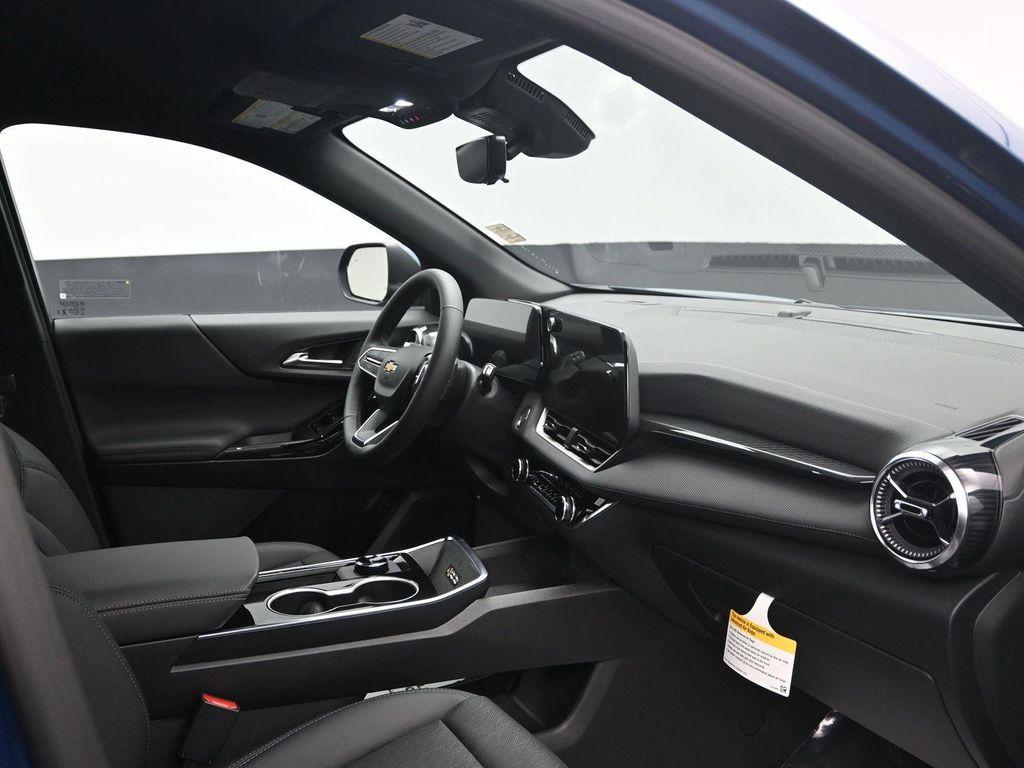 new 2026 Chevrolet Equinox car, priced at $35,111