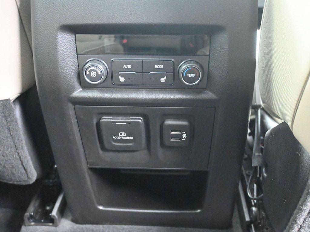 used 2023 Chevrolet Traverse car, priced at $35,980