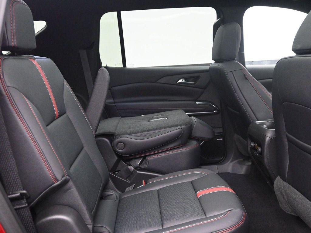 new 2026 Chevrolet Traverse car, priced at $61,315