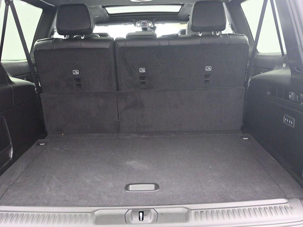 new 2026 Jeep Grand Wagoneer L car, priced at $87,925