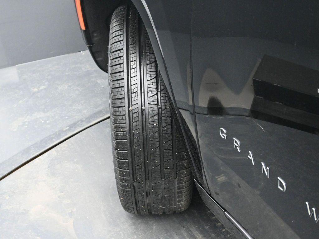 new 2026 Jeep Grand Wagoneer L car, priced at $87,925