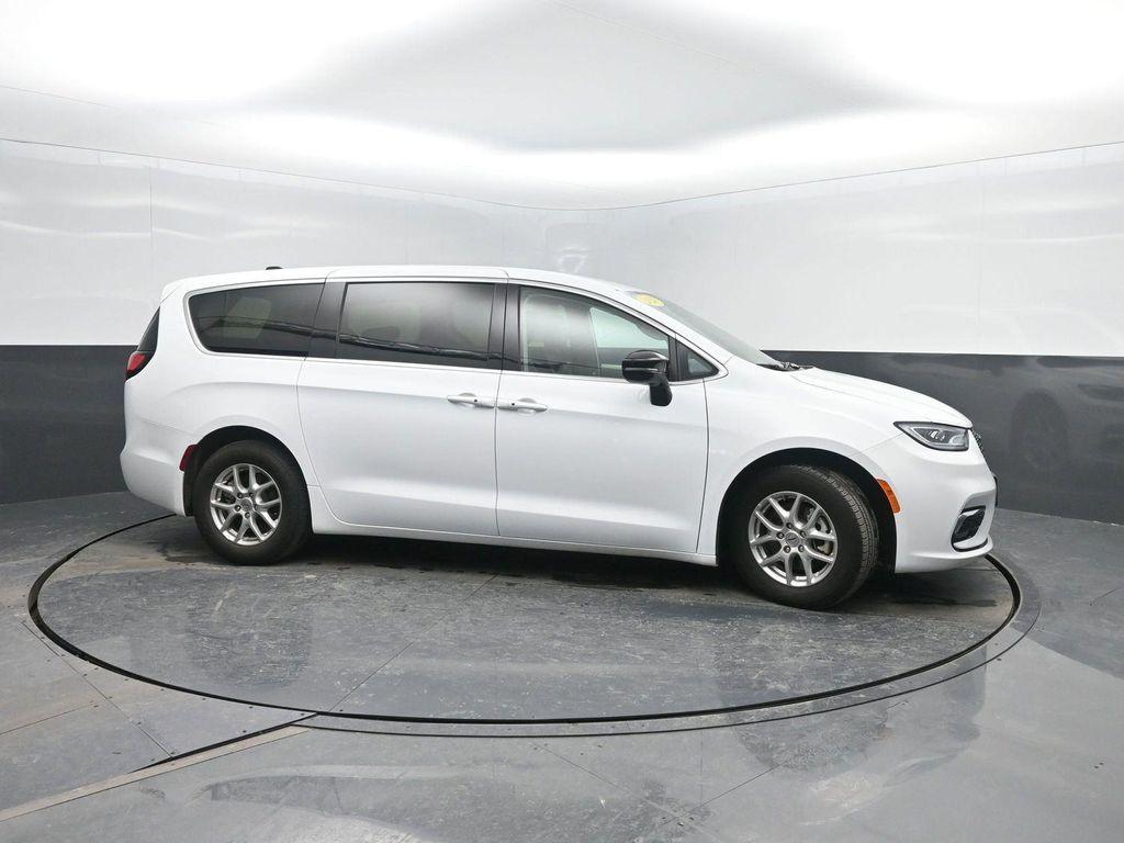 used 2024 Chrysler Pacifica car, priced at $26,870