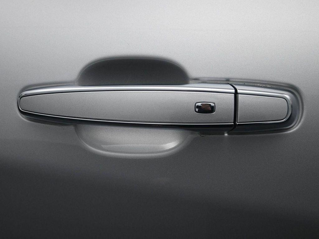 used 2019 Chevrolet Equinox car, priced at $18,642