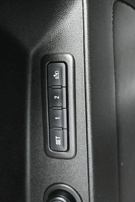 used 2019 Chevrolet Equinox car, priced at $18,642