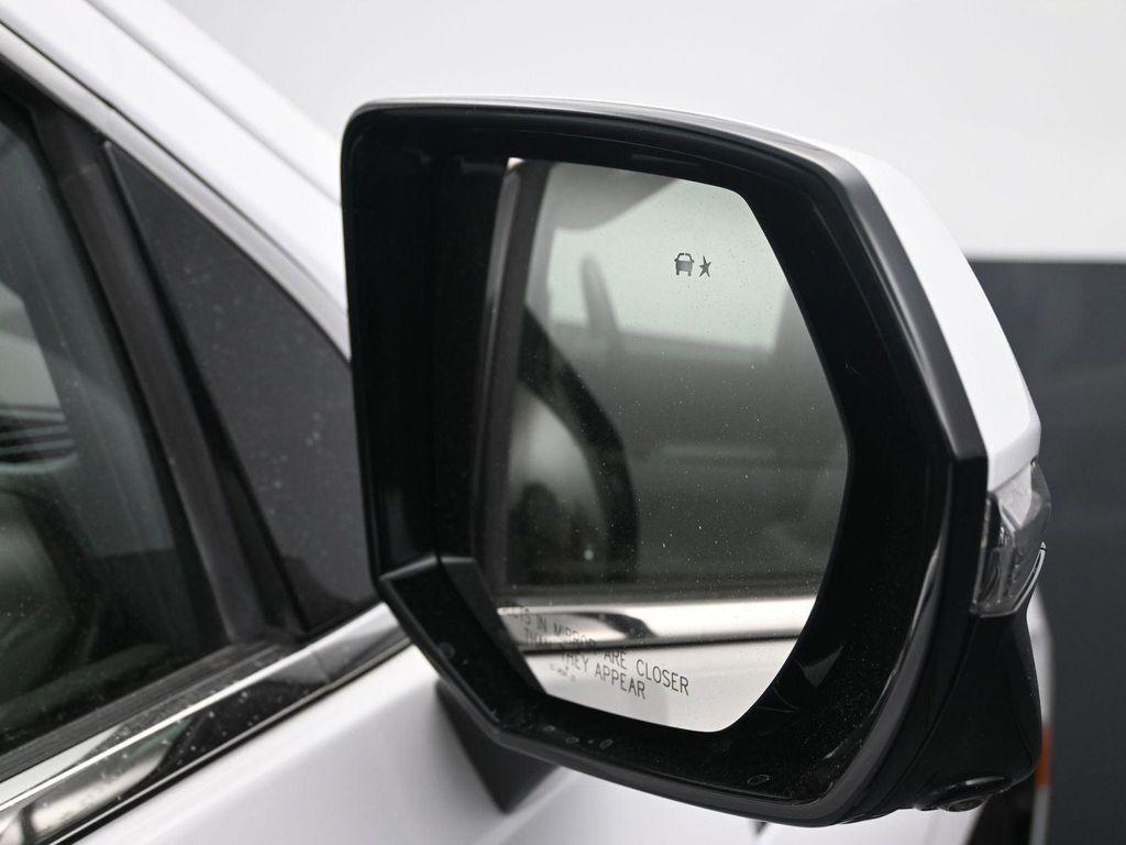 used 2022 GMC Yukon car, priced at $41,874