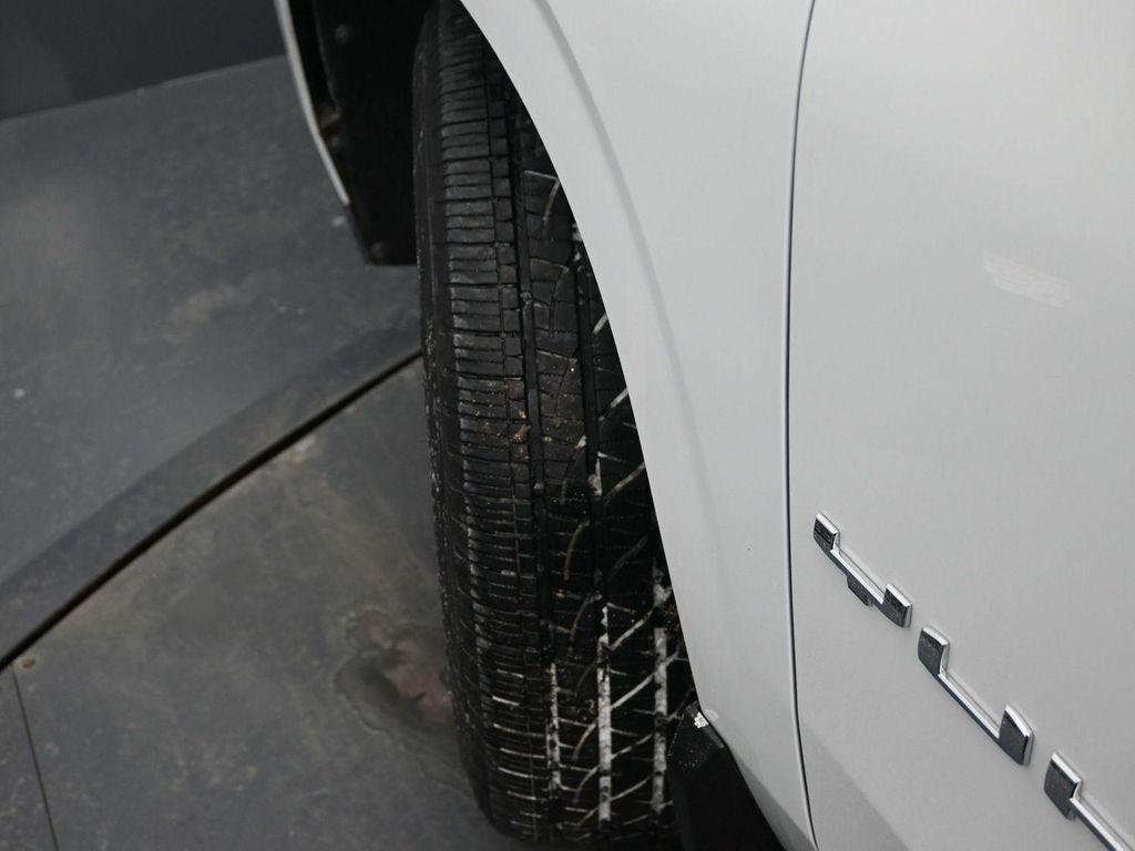 used 2022 GMC Yukon car, priced at $41,874