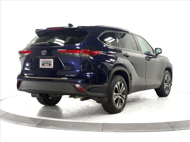 used 2020 Toyota Highlander car, priced at $25,911
