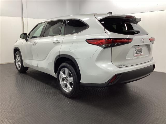 used 2022 Toyota Highlander car, priced at $29,245