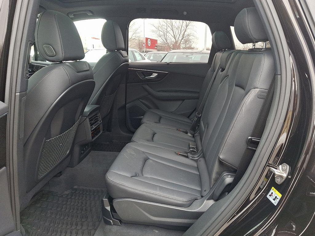 new 2026 Audi Q7 car, priced at $78,640