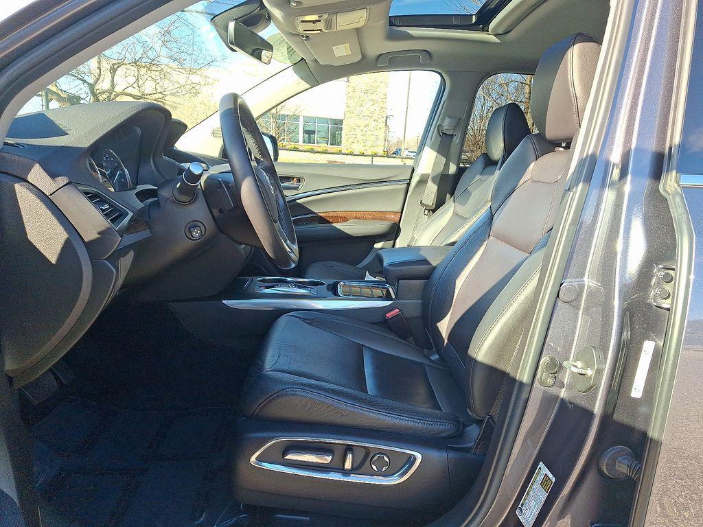 used 2020 Acura MDX car, priced at $28,506