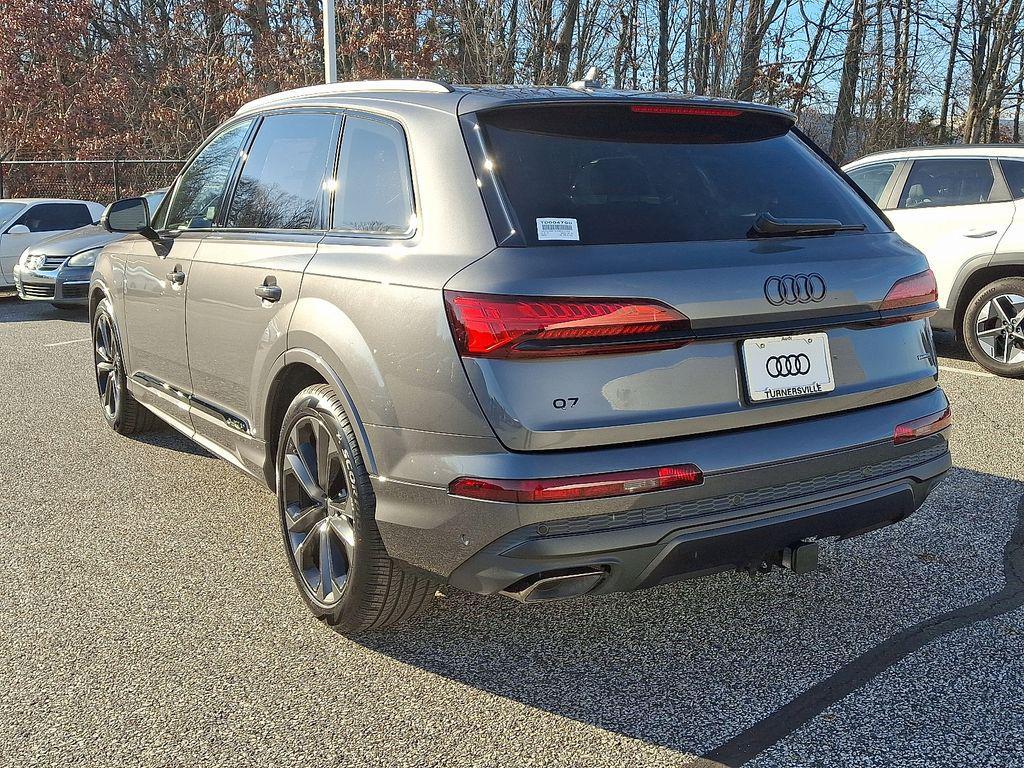 new 2026 Audi Q7 car, priced at $79,005