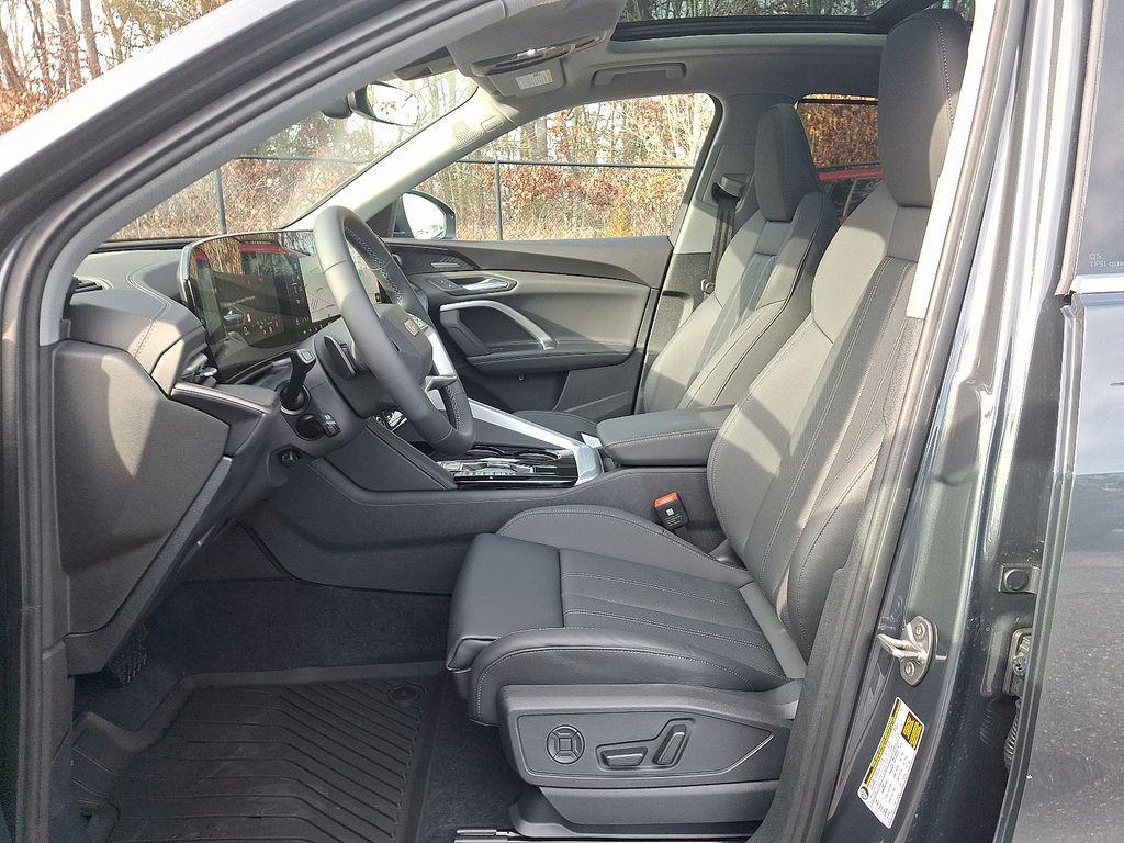 new 2025 Audi Q5 car, priced at $59,655