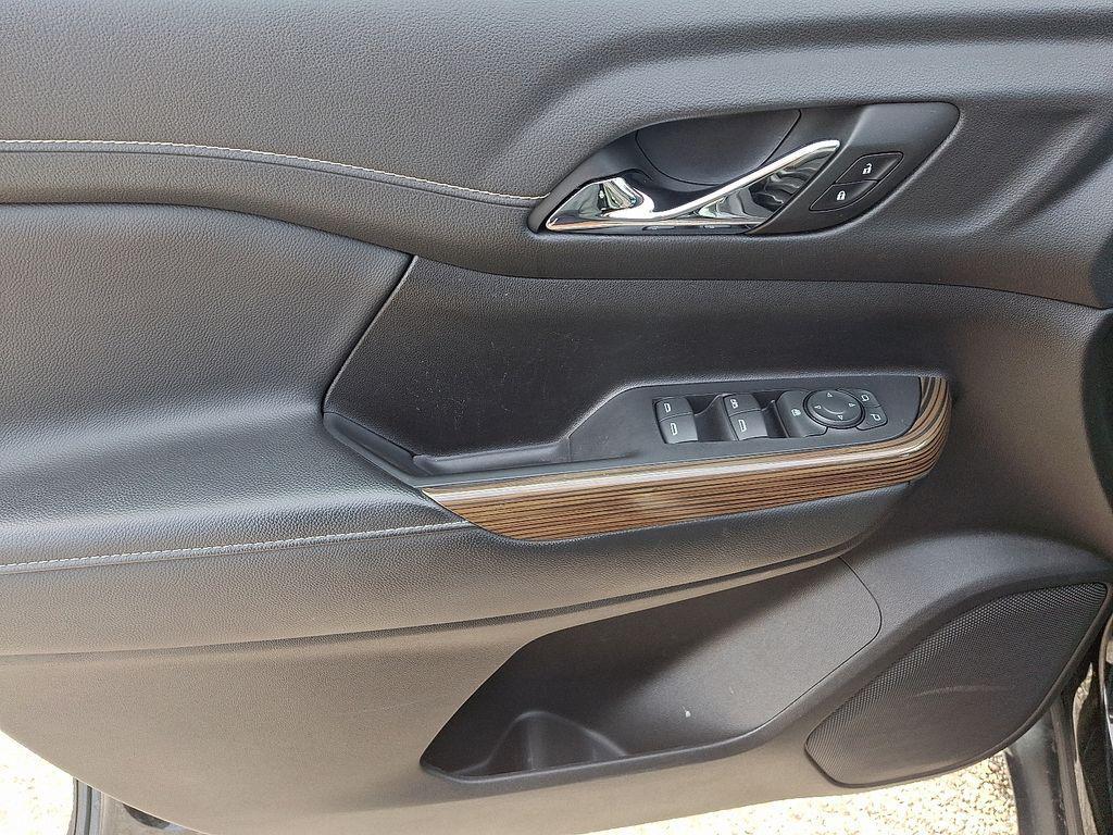 used 2023 GMC Acadia car, priced at $24,689