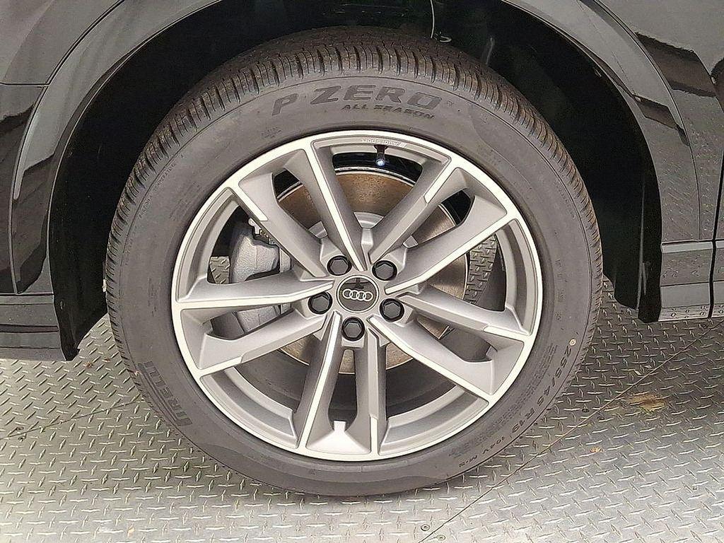 new 2025 Audi Q3 car, priced at $46,240