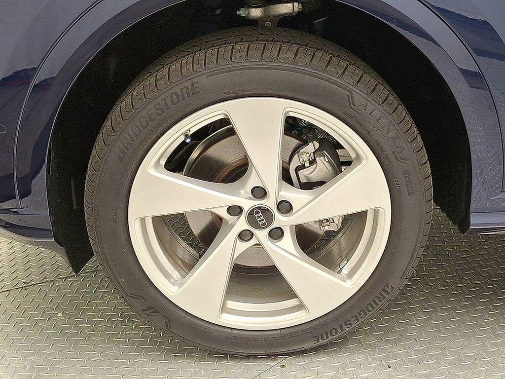 new 2025 Audi Q5 car, priced at $59,030