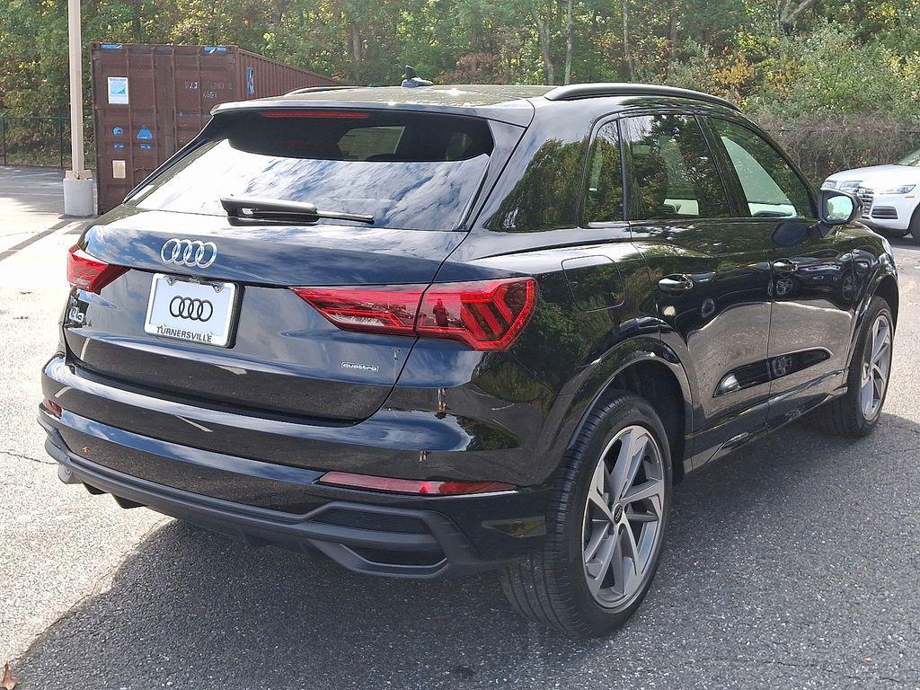 new 2025 Audi Q3 car, priced at $44,060