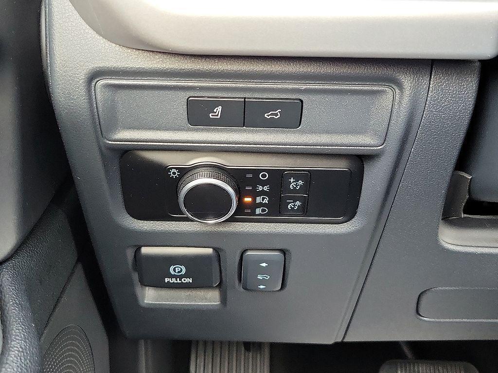 used 2024 Ford Expedition car, priced at $41,263