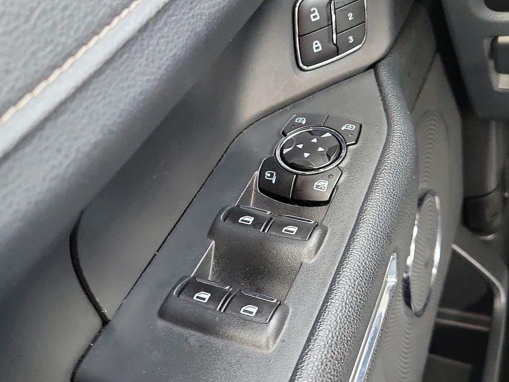 used 2024 Ford Expedition car, priced at $41,263