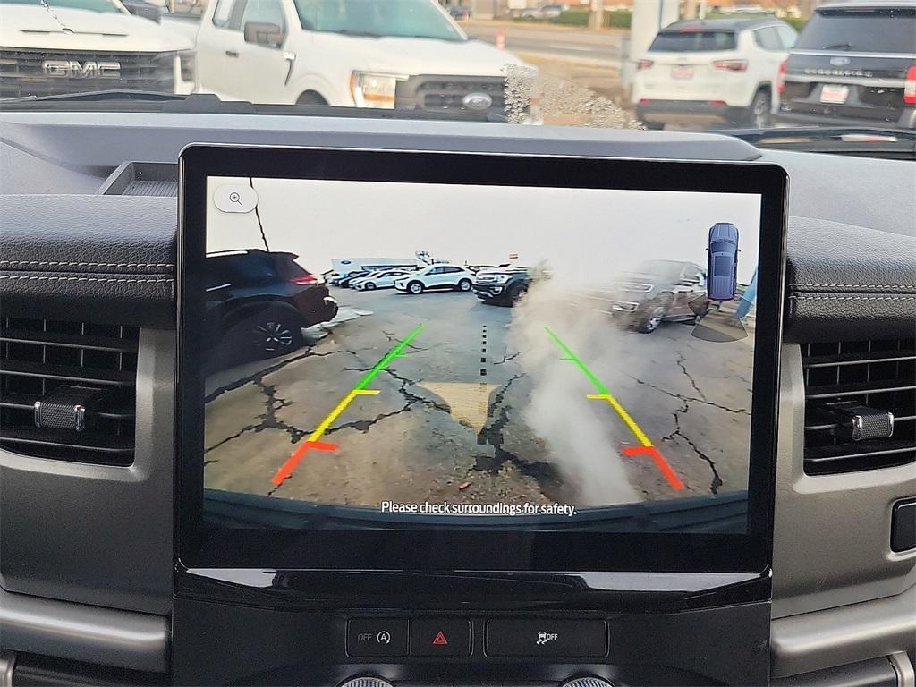 used 2024 Ford Expedition car, priced at $41,263