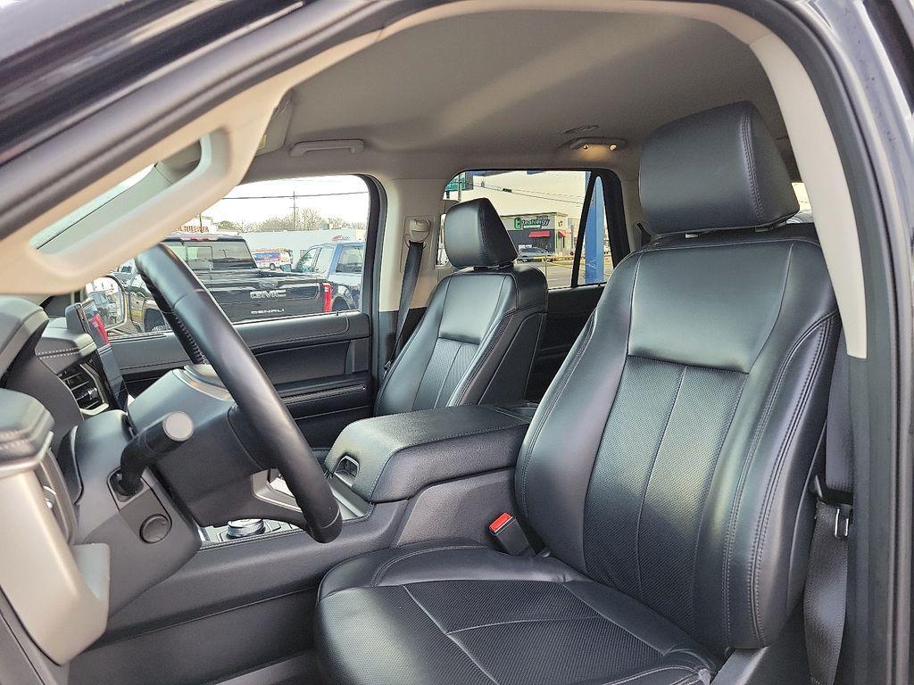 used 2024 Ford Expedition car, priced at $41,263