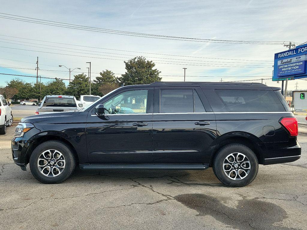 used 2024 Ford Expedition car, priced at $41,263