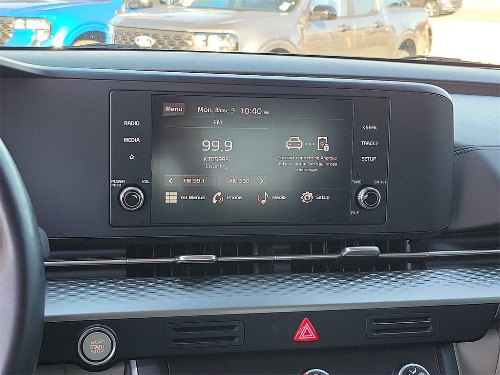 used 2024 Kia Carnival car, priced at $27,886