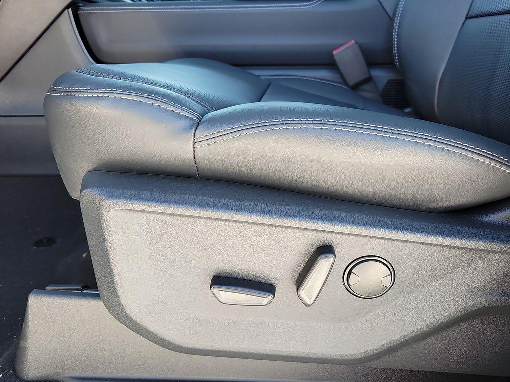 new 2026 Ford Expedition car, priced at $77,579