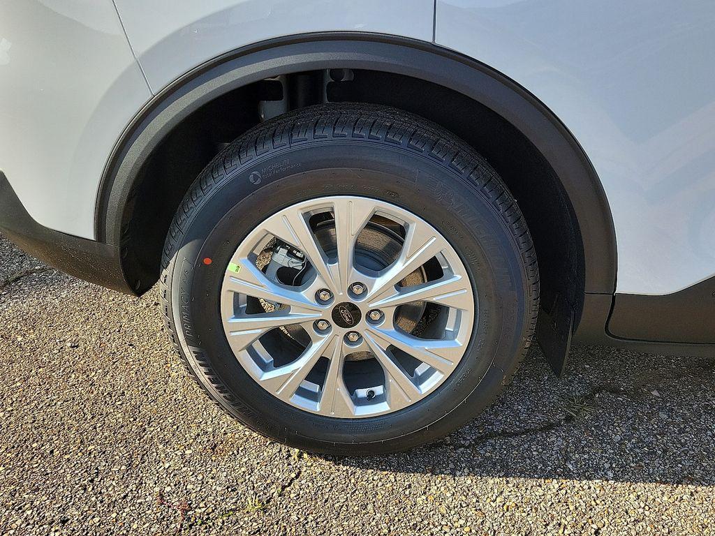 new 2026 Ford Escape car, priced at $25,397