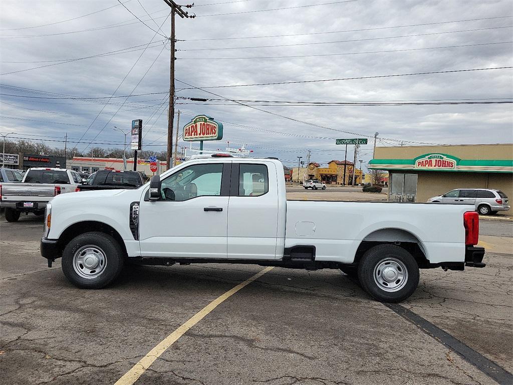 new 2025 Ford F-250 car, priced at $40,800