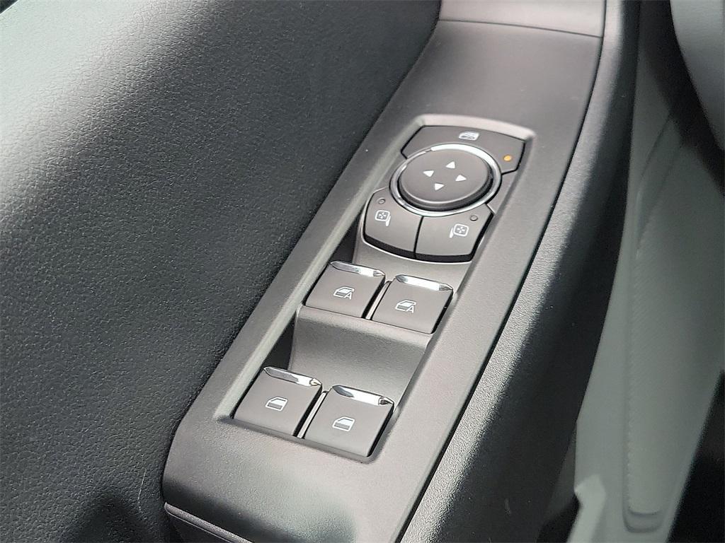 new 2025 Ford F-250 car, priced at $40,800