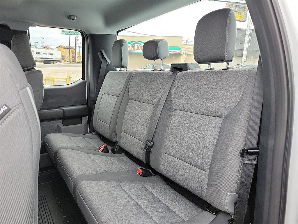 new 2025 Ford F-250 car, priced at $40,800