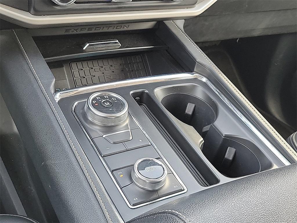 used 2022 Ford Expedition car, priced at $37,987