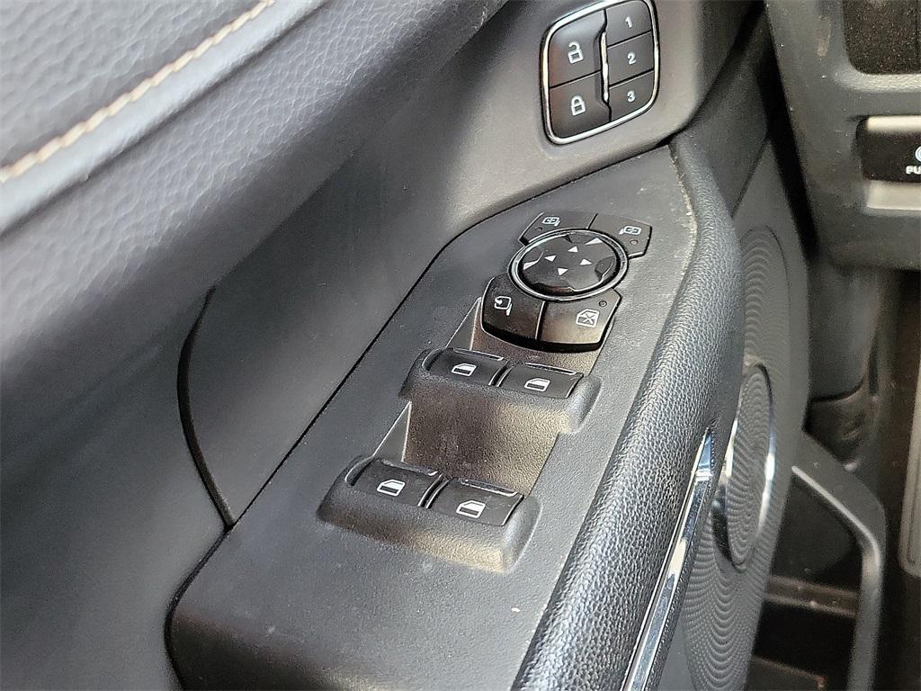 used 2022 Ford Expedition car, priced at $37,987