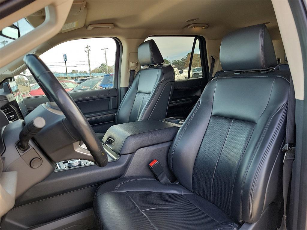 used 2022 Ford Expedition car, priced at $37,987