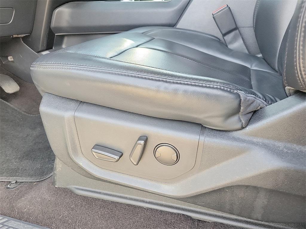 used 2022 Ford Expedition car, priced at $37,987