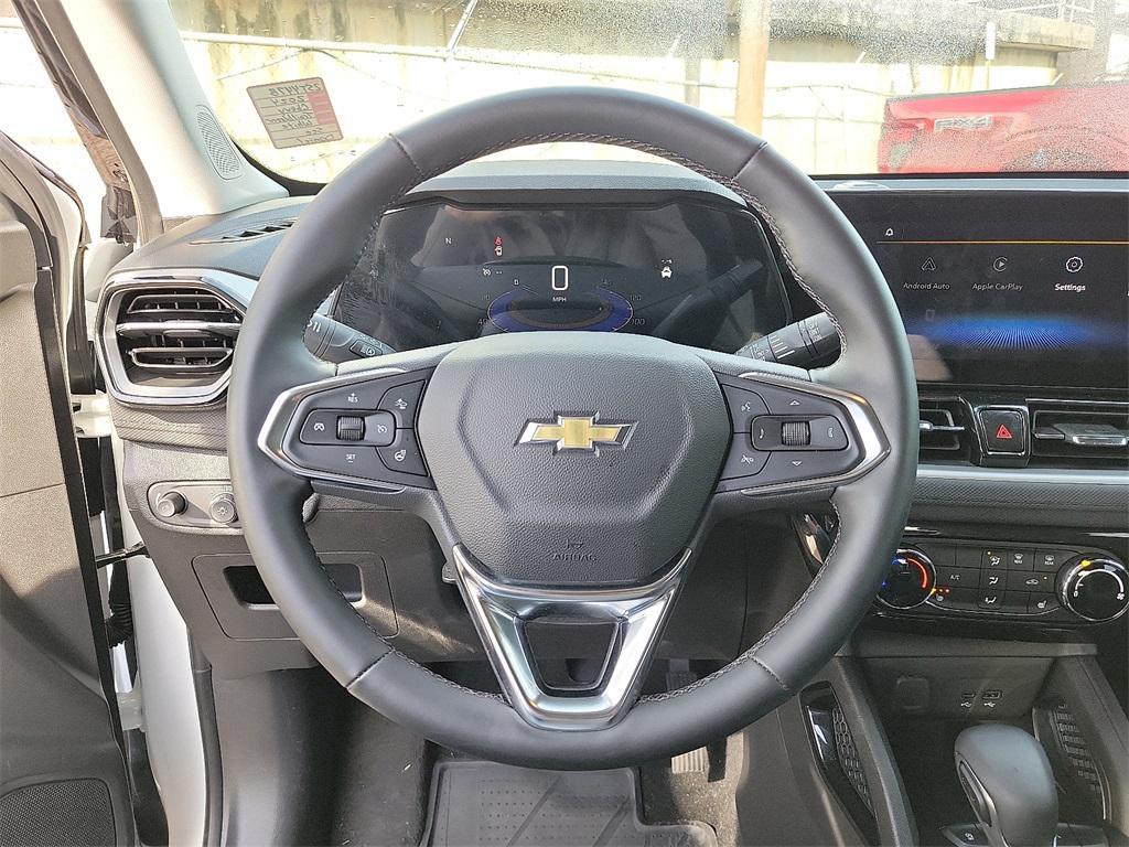 used 2024 Chevrolet TrailBlazer car, priced at $23,737