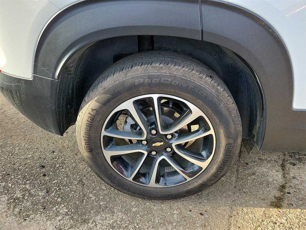 used 2024 Chevrolet TrailBlazer car, priced at $23,737
