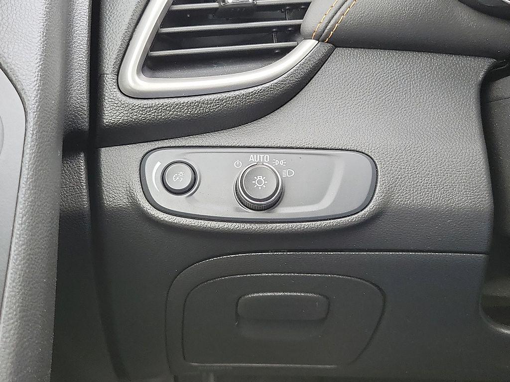 used 2022 Chevrolet Trax car, priced at $16,983