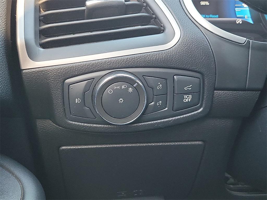 used 2021 Ford Edge car, priced at $22,890