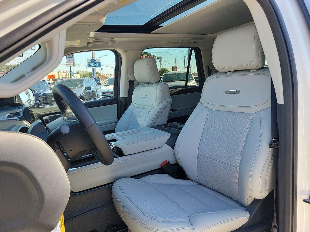 new 2025 Ford Expedition Max car, priced at $79,417