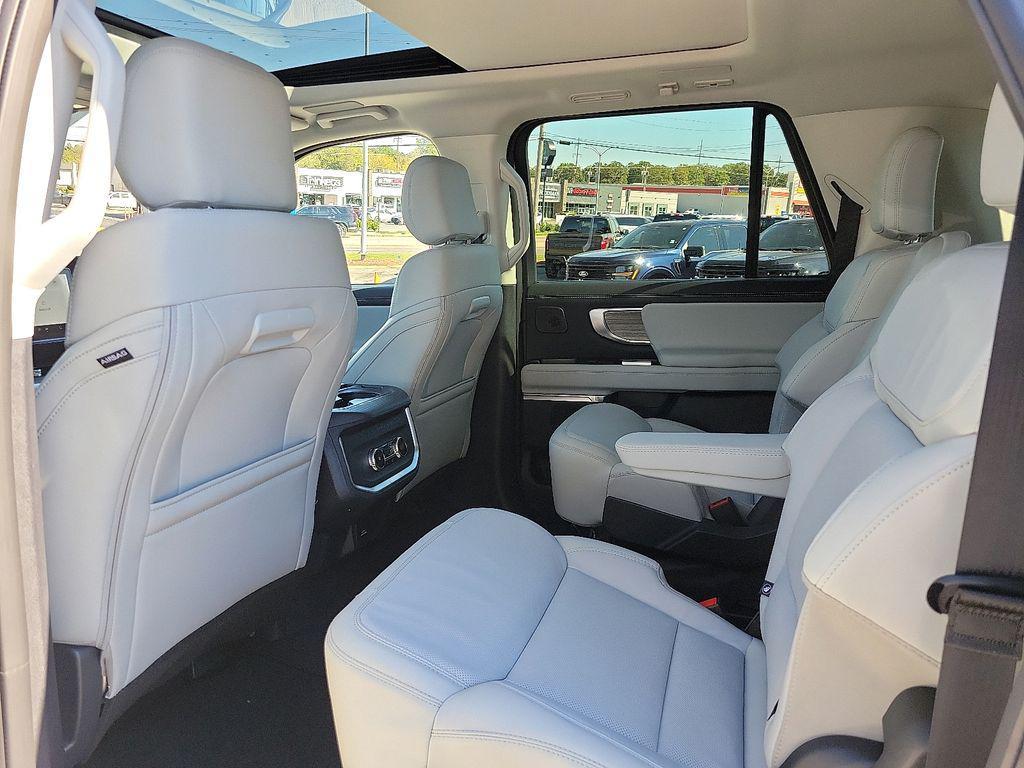 new 2025 Ford Expedition Max car, priced at $79,417