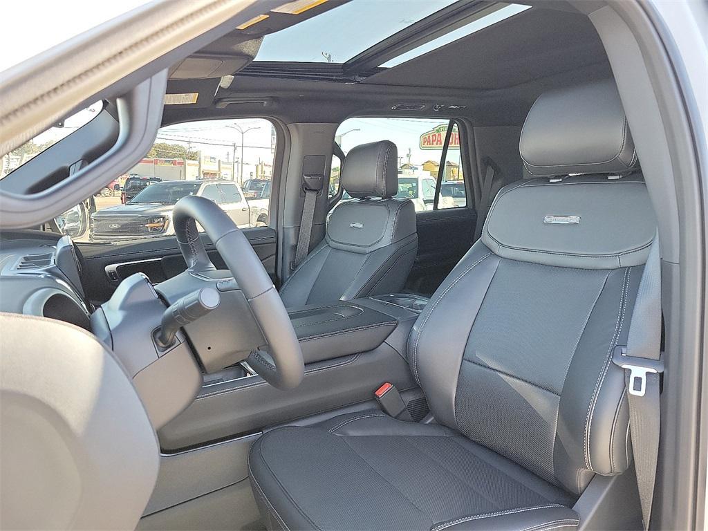 new 2025 Ford Expedition car, priced at $78,498